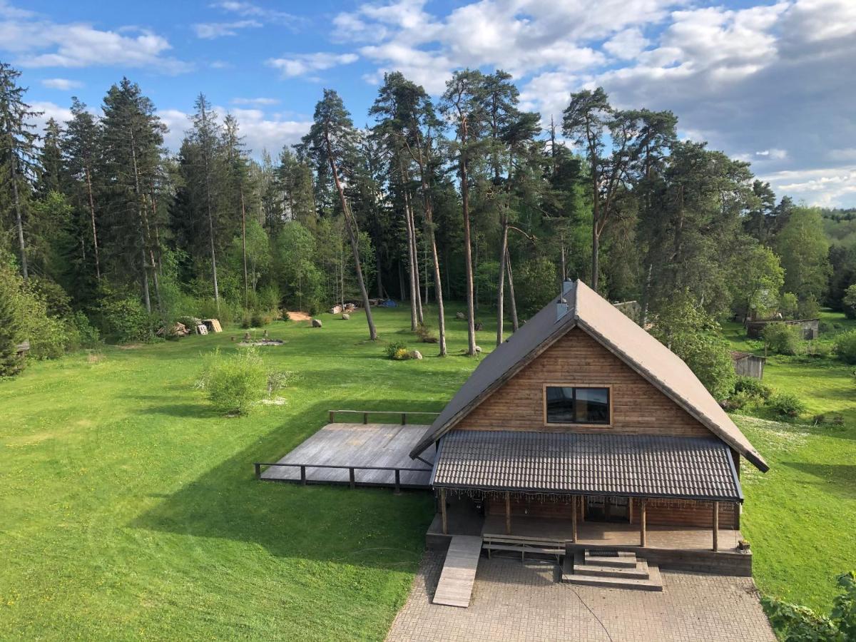 Taagepera Kivimaee Turismitalu旅舍 外观 照片